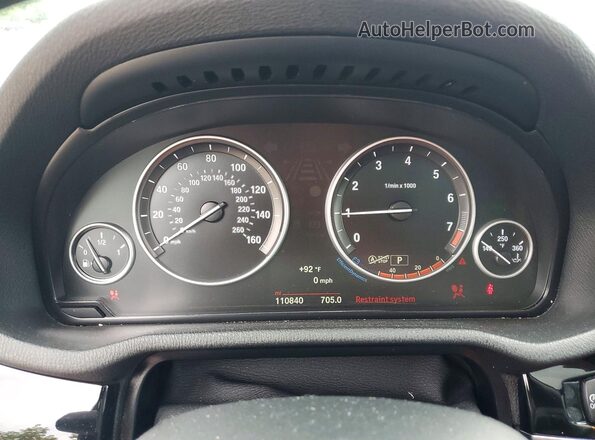 5UXWX9C35H0W75126 2017 BMW X3 White ხელსაწყოთა პანელის ხედი