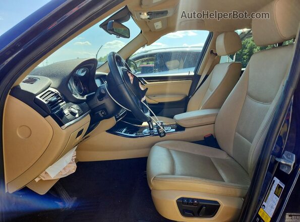 5UXWX9C39H0T23859 2017 BMW X3 Blue Вид салону спереду