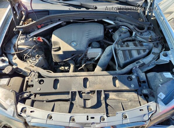 5UXWX9C39H0W71239 2017 BMW X3 Silver Vista del compartimento del motor