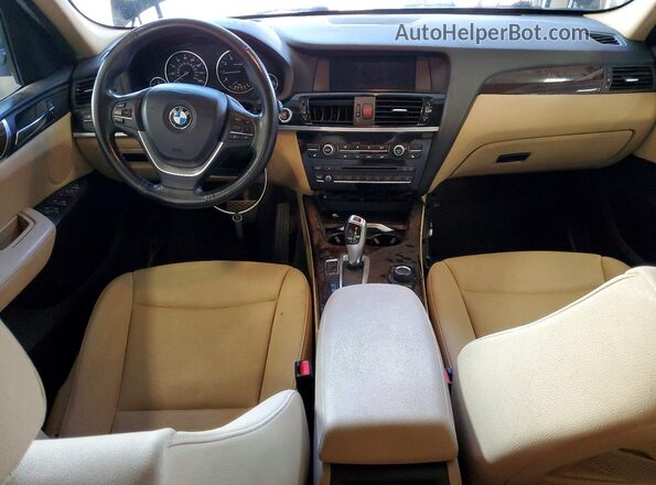 5UXWX9C3XH0T17830 2017 BMW X3 Black Widok deski rozdzielczej