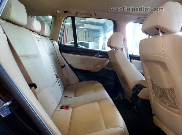 5UXWX9C3XH0T17830 2017 BMW X3 Black Widok wnętrza z tyłu