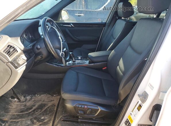 5UXWX9C3XH0W77809 2017 BMW X3 Белый Вид салона спереди