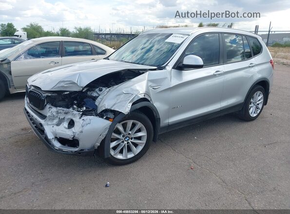 5UXWX9C3XH0W80032 2017 BMW X3 Silver Przód lewy