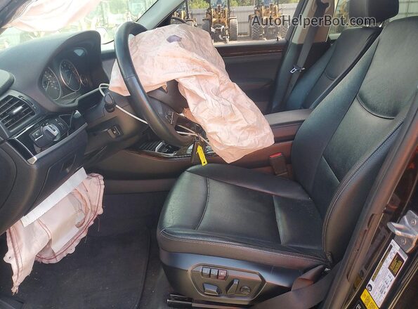 5UXWX9C51H0T13246 2017 BMW X3 Black Front interior view