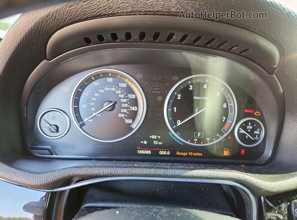 5UXWX9C52G0D64627 2016 BMW X3 Red Вид щитка приладів