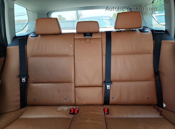 5UXWX9C52G0D67737 2016 BMW X3 White Հետևի նստատեղերի տեսք