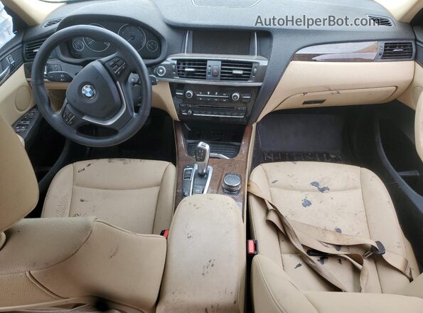 5UXWX9C52H0T06497 2017 BMW X3 White Widok deski rozdzielczej