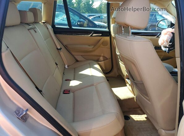 5UXWX9C53G0D90993 2016 BMW X3 Beige Widok tylnych siedzeń