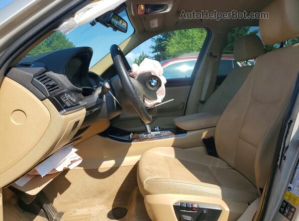 5UXWX9C53G0D90993 2016 BMW X3 Beige Widok wnętrza z przodu