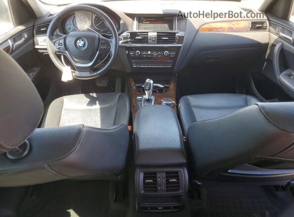 5UXWX9C54H0T00667 2017 BMW X3 Синий Вид панели приборов
