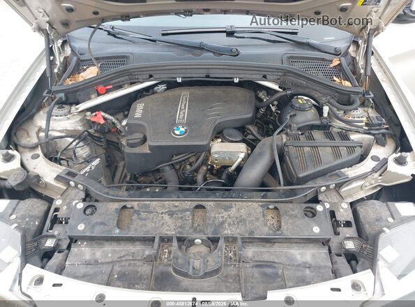 5UXWX9C54H0T05688 2017 BMW X3 Серебряный Вид сзади