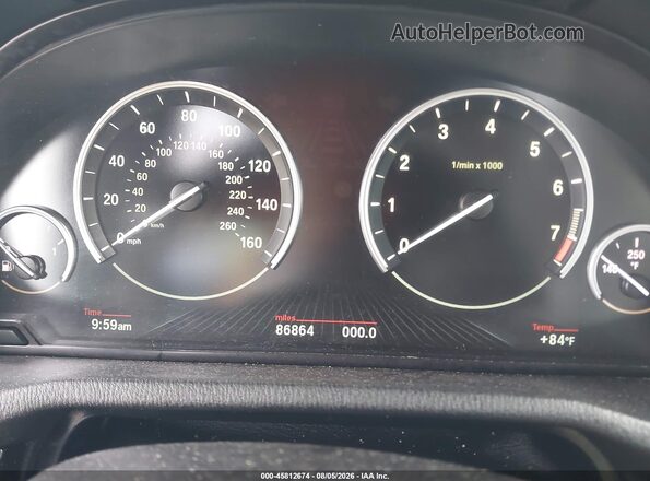 5UXWX9C54H0T05688 2017 BMW X3 Серебряный Вид задних сидений