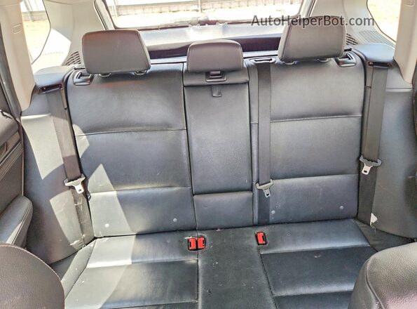 5UXWX9C55G0D69403 2016 BMW X3 White Rear seats view