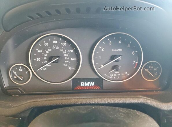5UXWX9C55H0D99213 2017 BMW X3 White ხელსაწყოთა პანელის ხედი