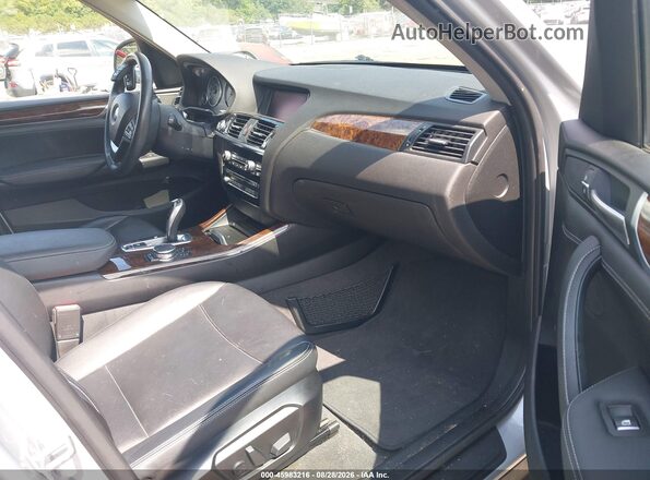 5UXWX9C56G0D83102 2016 BMW X3 Серебряный Вид салона спереди