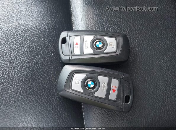 5UXWX9C56G0D83102 2016 BMW X3 Серебряный Вид панели приборов