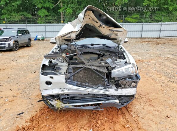 5UXWX9C57G0D69970 2016 BMW X3 White Դիմացի տեսք