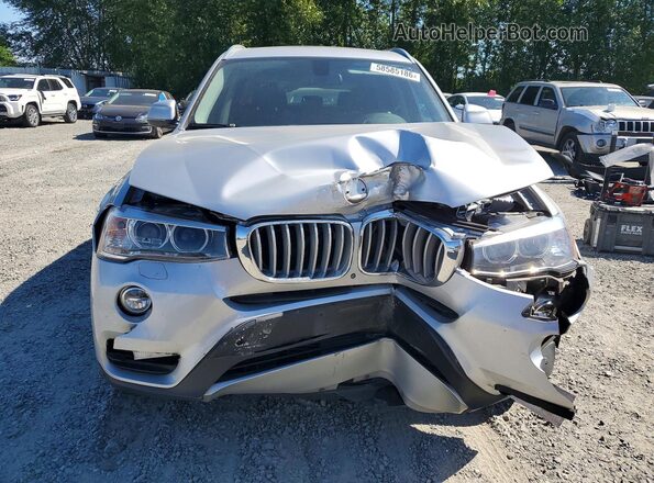 5UXWX9C58H0T08061 2017 BMW X3 Silver Widok z przodu