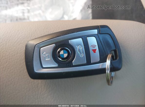 5UXWX9C59G0D89377 2016 BMW X3 White Vista del salpicadero