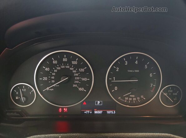 5UXWX9C59H0T11910 2017 BMW X3 White ხელსაწყოთა პანელის ხედი