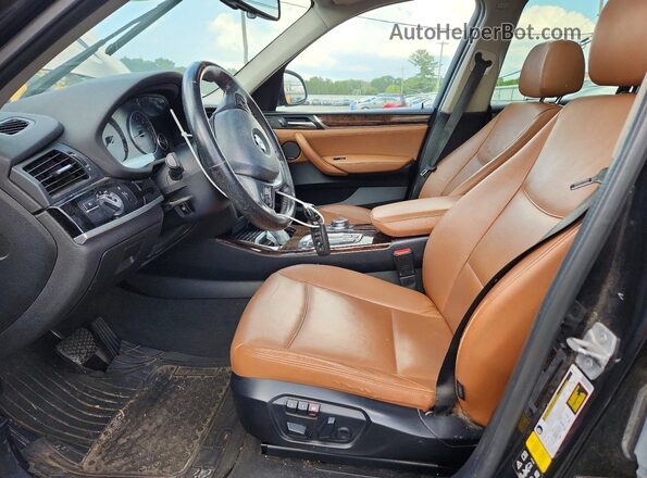5UXWX9C5XH0T06635 2017 BMW X3 Black Widok deski rozdzielczej