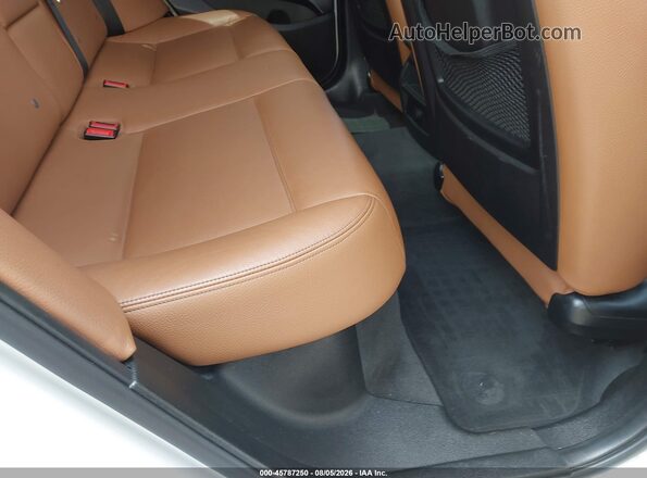 5UXWZ7C32H0V94289 2017 BMW X3 White VIN կոդի պիտակի տեսք