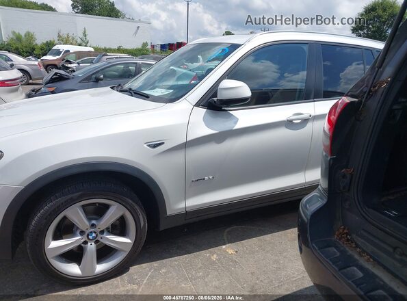 5UXWZ7C32H0V94289 2017 BMW X3 White Սալոնի 360 աստիճան տեսք