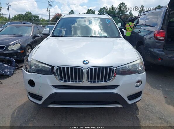 5UXWZ7C32H0V94289 2017 BMW X3 White Սարքավորումների վահանակի տեսք
