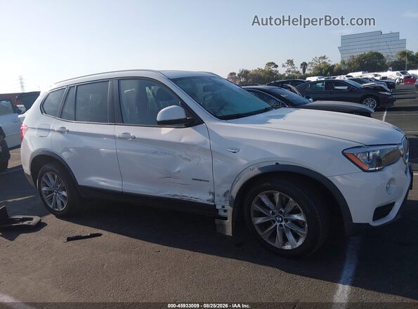 5UXWZ7C33H0V89392 2017 BMW X3 White Вид задньої частини салону