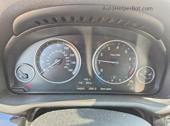 5UXWZ7C36H0V91475 2017 BMW X3 White Սարքավորումների վահանակի տեսք