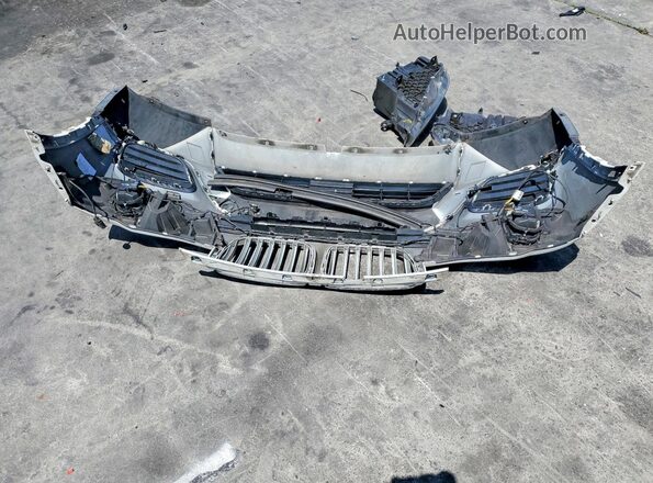 5UXWZ7C3XH0X39370 2017 BMW X3 Белый Вид подкапотного пространства