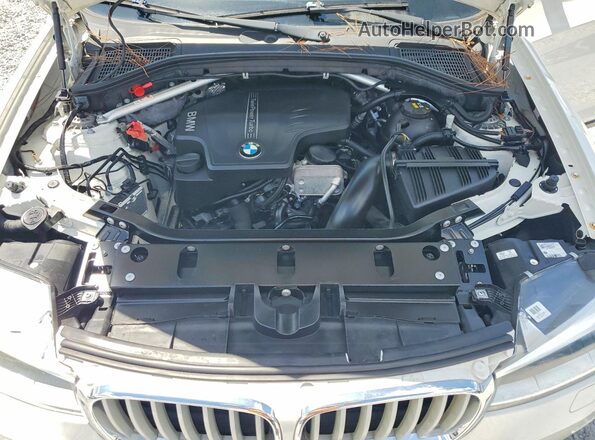 5UXWZ7C50H0V85690 2017 BMW X3 White Vista del compartimento del motor