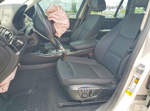 5UXWZ7C50H0V85883 2017 BMW X3 White Սալոնի դիմացի տեսք