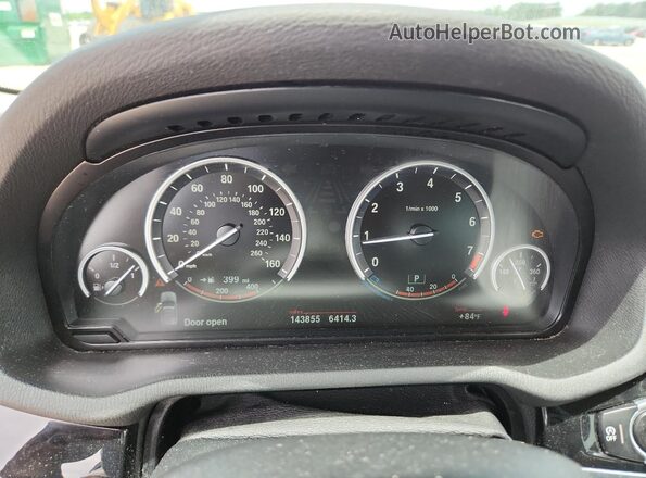 5UXWZ7C52H0V86209 2017 BMW X3 Silver Սարքավորումների վահանակի տեսք