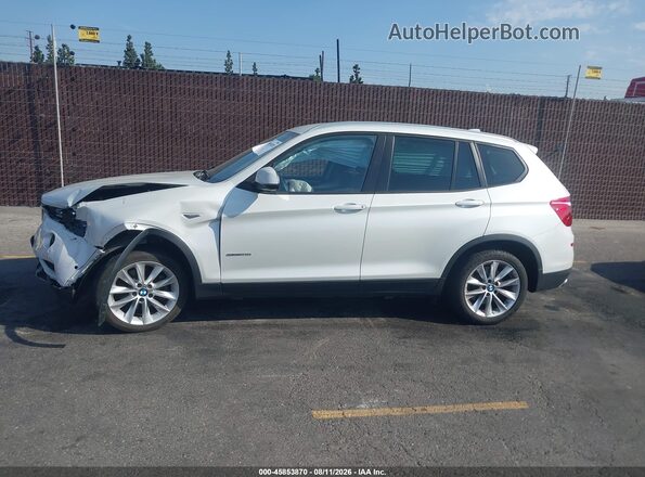 5UXWZ7C58G0R31970 2016 BMW X3 White Панорамний вид салону 360°