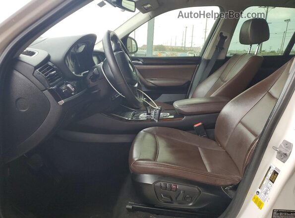 5UXWZ7C58G0R33296 2016 BMW X3 White Front interior view
