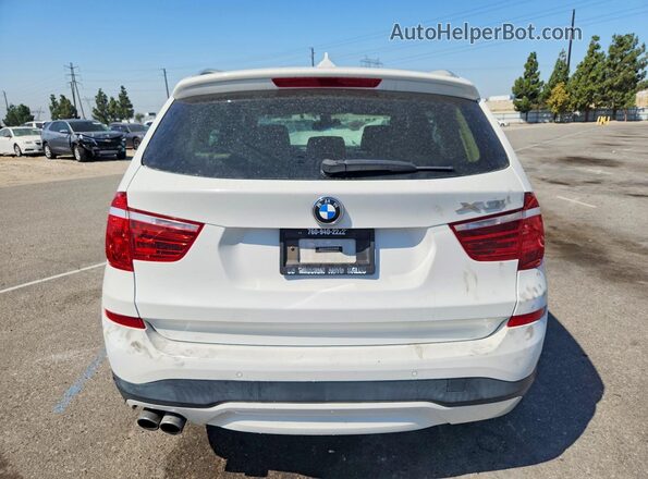 5UXWZ7C5XH0U45596 2017 BMW X3 White Вид ззаду