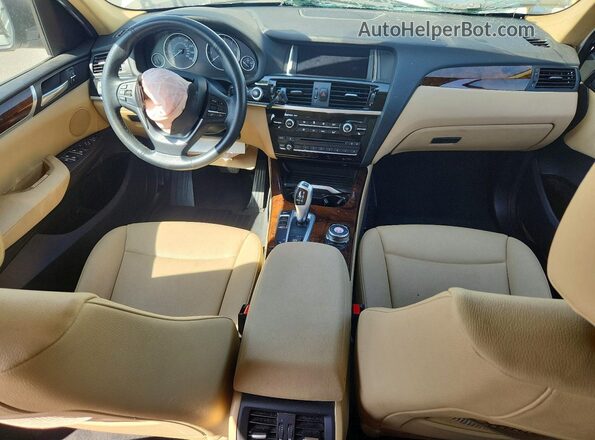 5UXWZ7C5XH0U45596 2017 BMW X3 White Вид панелі приладів