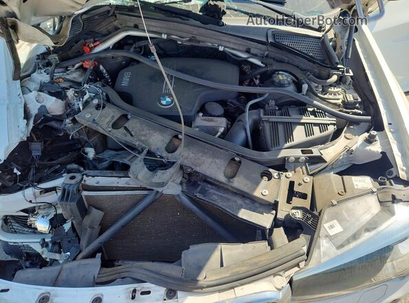 5UXWZ7C5XH0U45596 2017 BMW X3 White Вид підкапотного простору