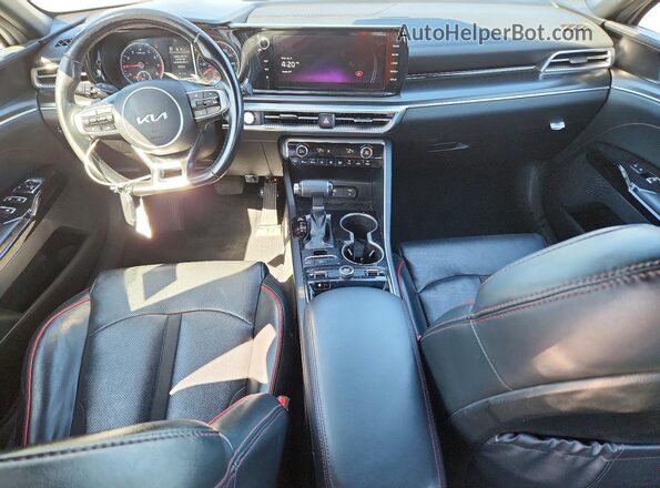 5XXG44J83PG200460 2023 KIA K5 Silver Vista del salpicadero