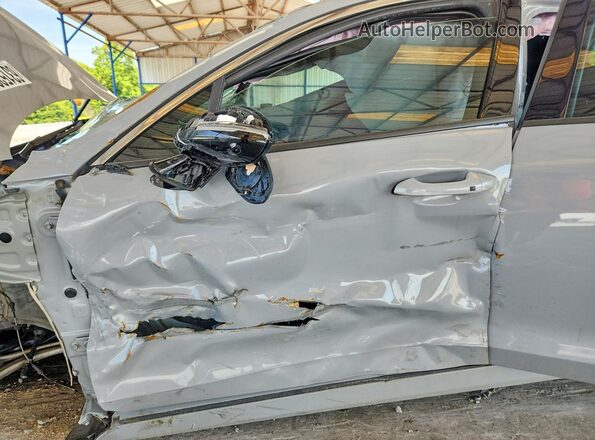 5XXG44J87RG267064 2024 KIA K5 Gray Вид салону спереду