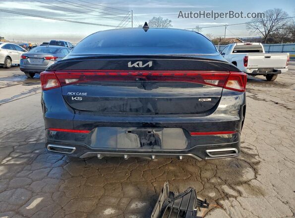 5XXG64J25PG200529 2023 KIA K5 Black Widok z tyłu