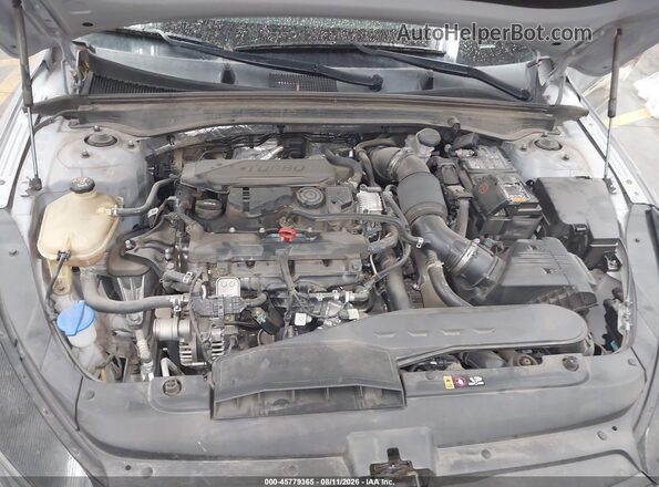 5XXG64J26RG252836 2024 KIA K5 Gray Widok z tyłu