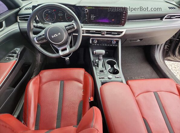5XXG64J26RG261228 2024 KIA K5 Black წინა პანელის ხედი
