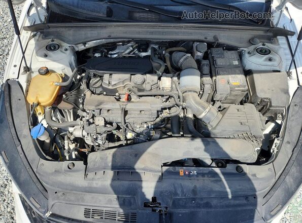 5XXG64J27RG240890 2024 KIA K5 White Rear interior view