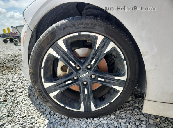 5XXG64J27RG240890 2024 KIA K5 White 