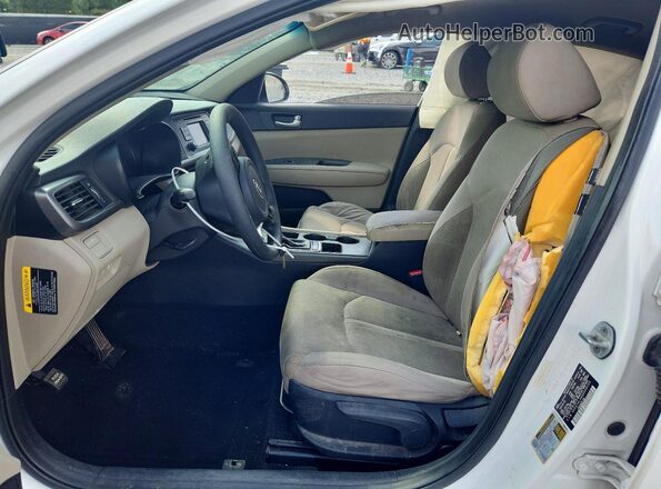 5XXGT4L30GG058153 2016 KIA OPTIMA White Вид салону спереду