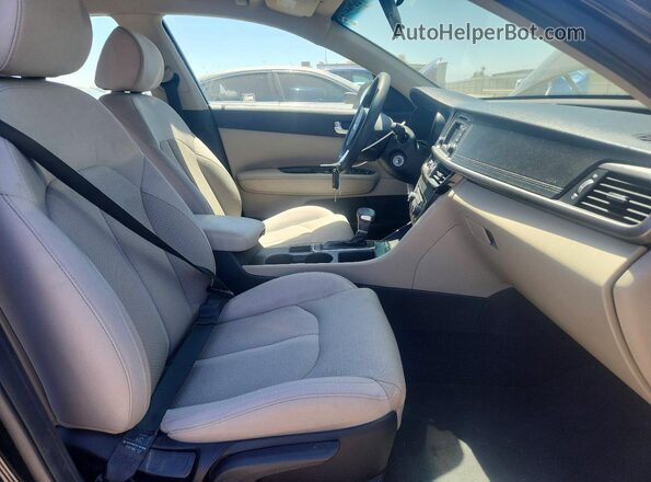 5XXGT4L36HG150580 2017 KIA OPTIMA Black Front interior view