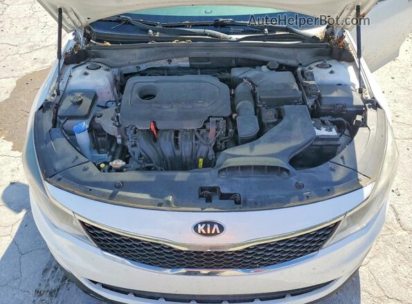5XXGT4L37GG054763 2016 KIA OPTIMA White Widok wnętrza z tyłu