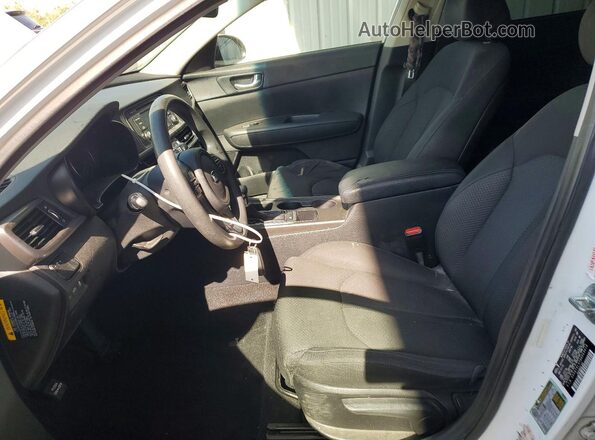 5XXGT4L37GG069618 2016 KIA OPTIMA Белый Вид салона спереди